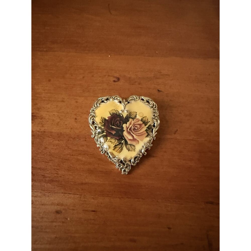 Vintage Heart Rose Filigree Gold-Tone Brooch Victorian Revival Style Passion